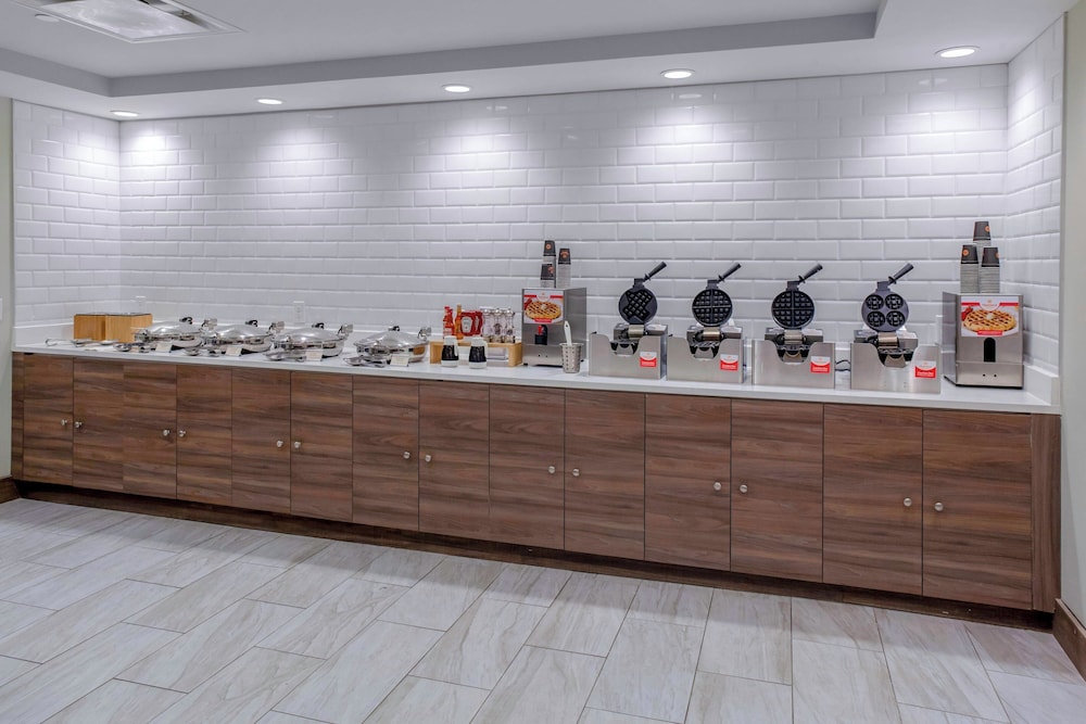 TownePlace Suites by Marriott Dallas Downtown - photo 20