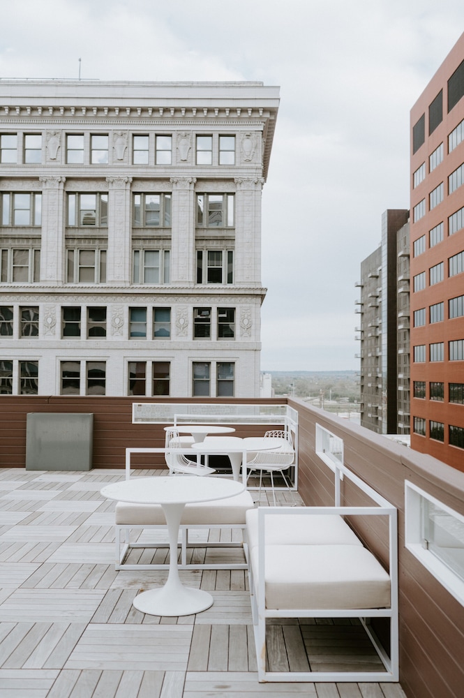 Hotel Indigo St. Louis Downtown by IHG - photo 44
