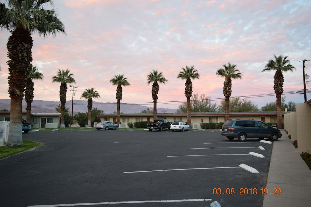 Stanlunds Inn And Suites - photo 40