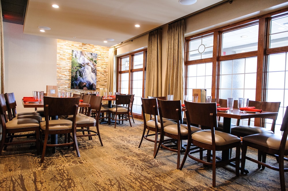 DoubleTree Suites by Hilton Hotel Mt. Laurel - photo 37