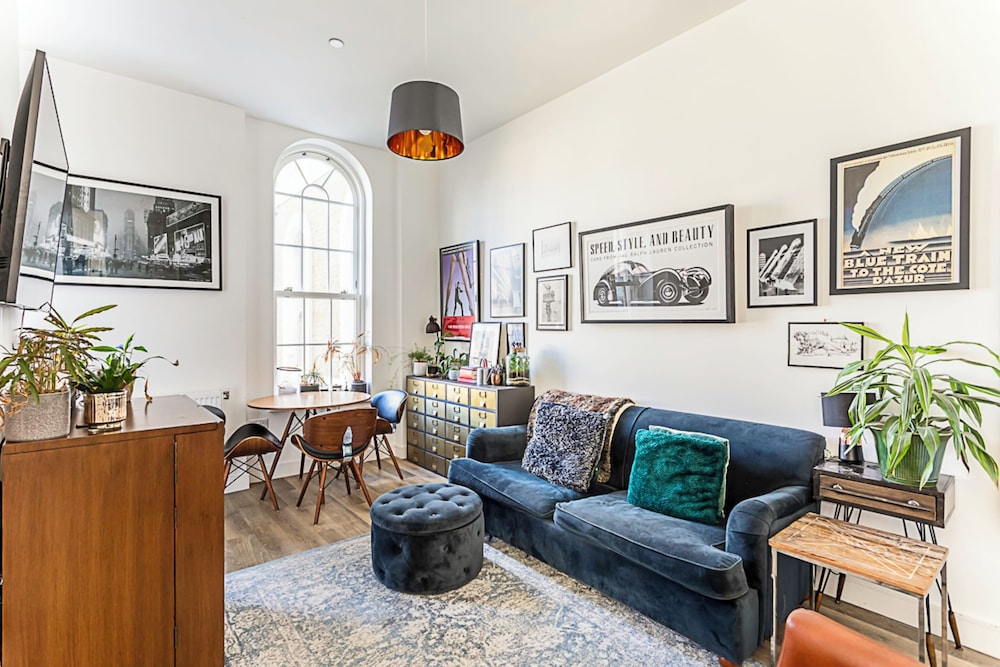 Contemporary Victorian Studio — 4-Star Luxury Hotel in London, United Kingdom