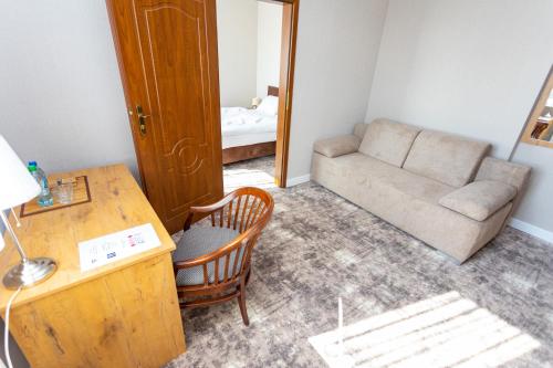 Hotel Trzy Podkowy — Biskupiec — photo 4