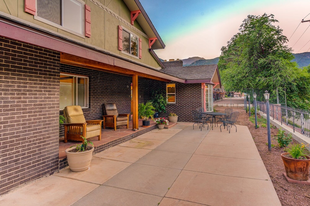 INNhale Cannabis Friendly B&B Adults Only - photo 45