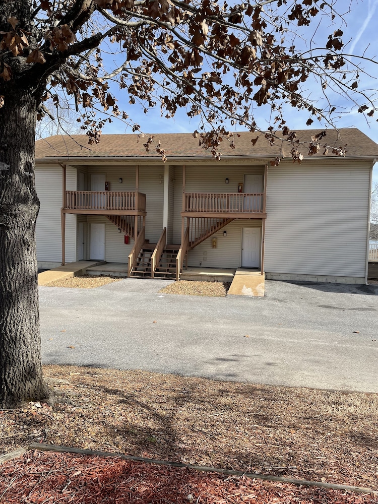 Crown Point Resort - photo 19