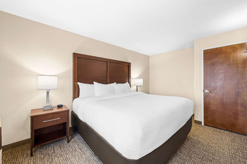Comfort Inn & Suites Pueblo - photo 29