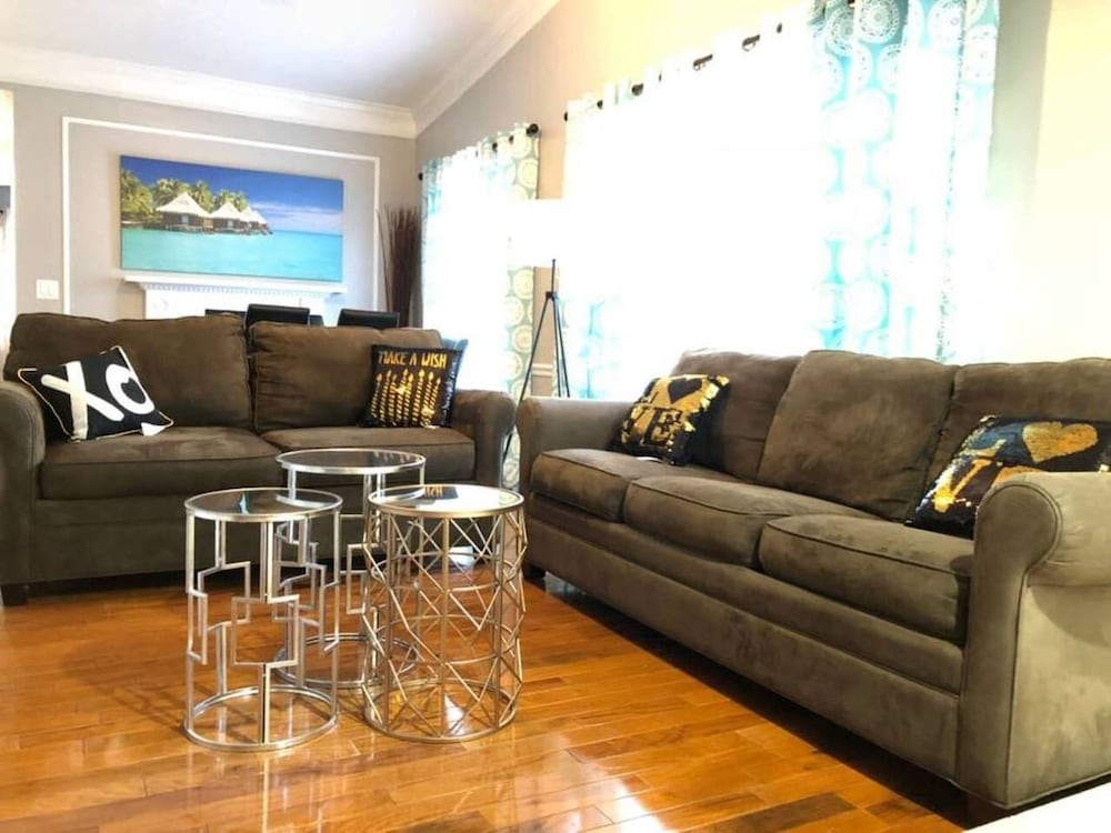 6149 Sandcrest Next TO Universal. 8 Beds. Pool. Very Clean - photo 22