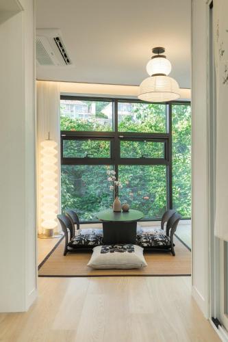 Modern Hanok — 4-Star Luxury Hotel in Seoul, South Korea