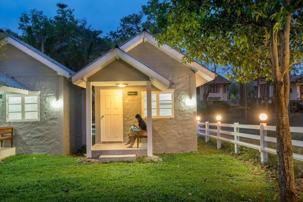 Ivy Cottage By Qiu Hotel — Muak Lek