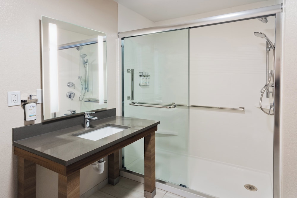 Candlewood Suites Columbus Fort Benning by IHG - photo 33