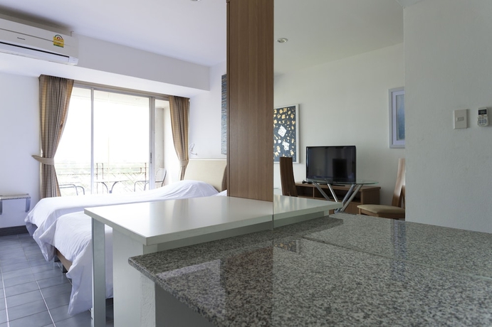 Penthouse Galare Thong Tower