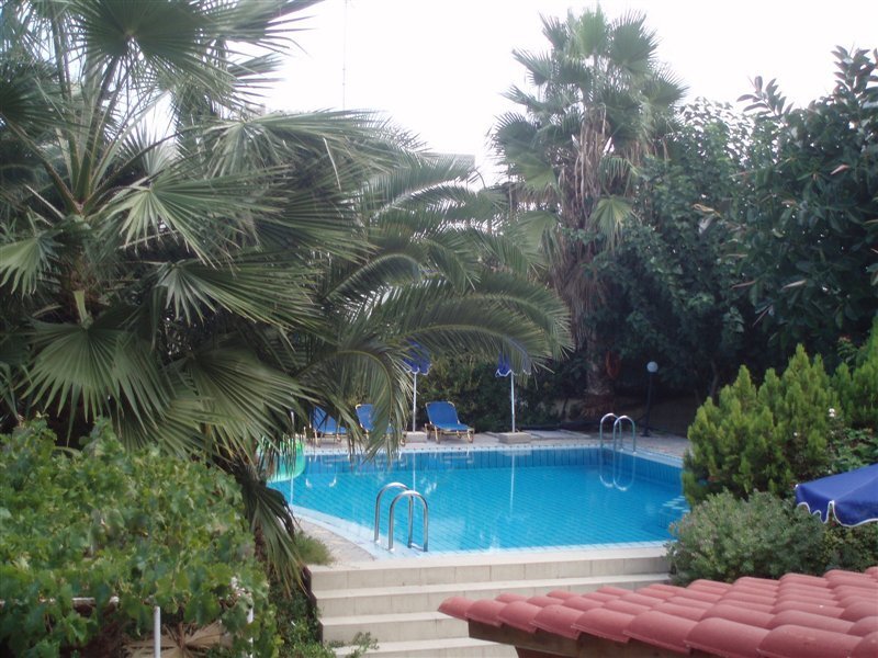 Romantza in Agia Marina, Greece