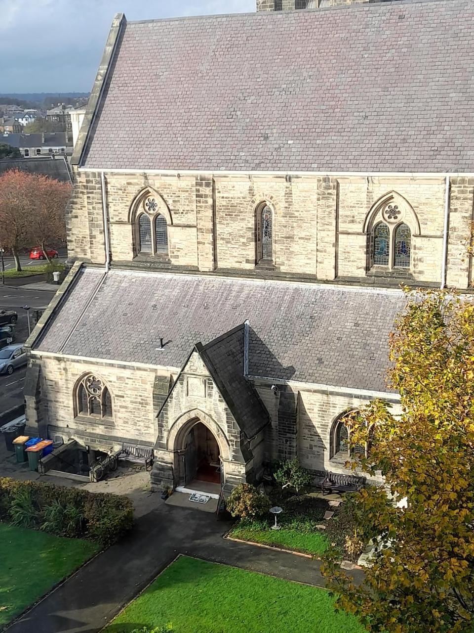 St Martin's View 17 Easby Hall 2 Bedroom 2 bathroom with free private parking