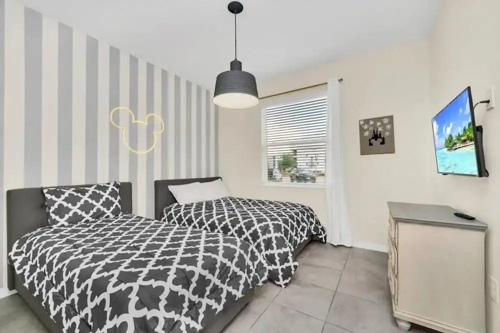 3131 PD Luxury 3 bed Condo in Storey Lake Resort - photo 5