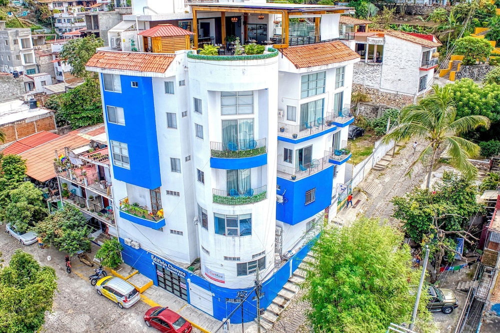 Casa Chevere — 4-Star Luxury Hotel in Puerto Vallarta, Mexico