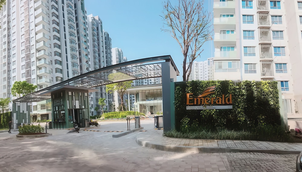 Căn hộ Celadon AEON Mall Tân Phú — 4-Star Luxury Hotel in Ho Chi Minh City, Vietnam
