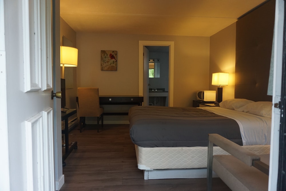 The Mighty Fraser Motel — hotel in Merritt