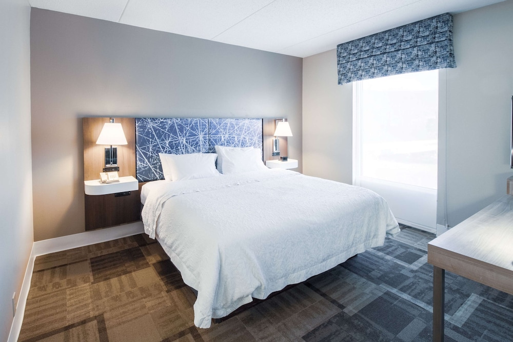 Hampton Inn & Suites Huntsville Hampton Cove - photo 17