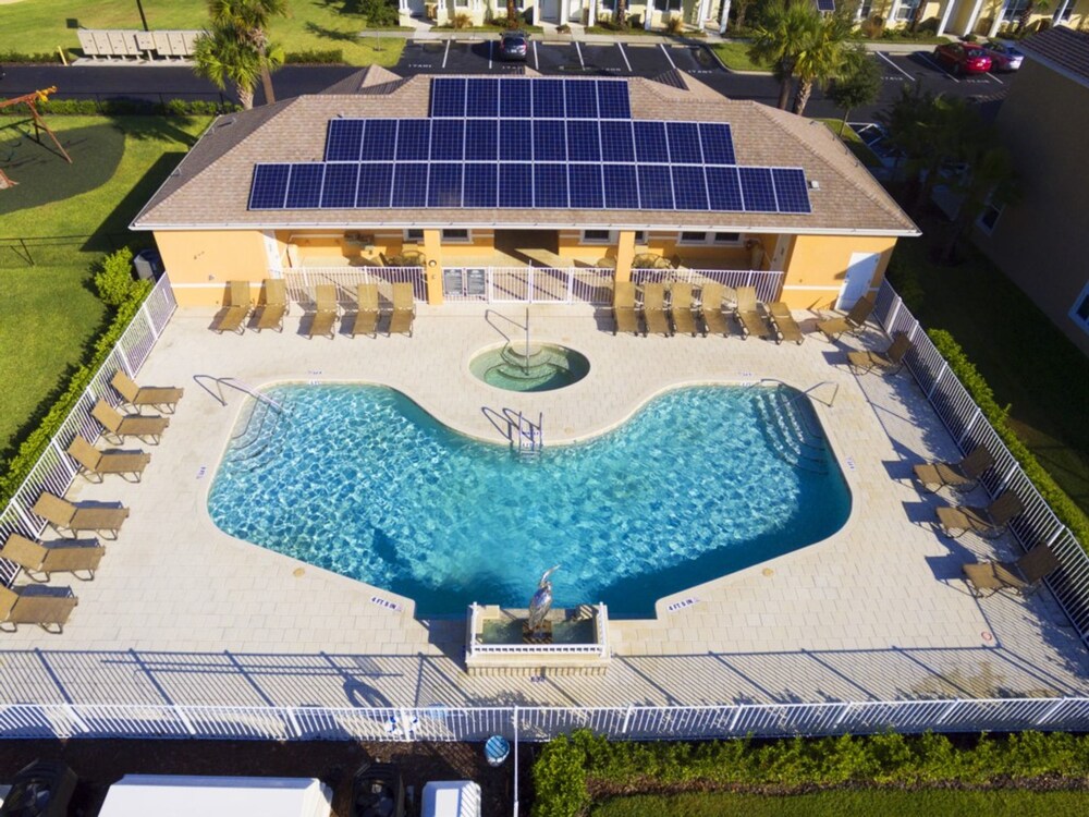 Serenity 17417 B — 4-Star Luxury Hotel in Clermont, United States