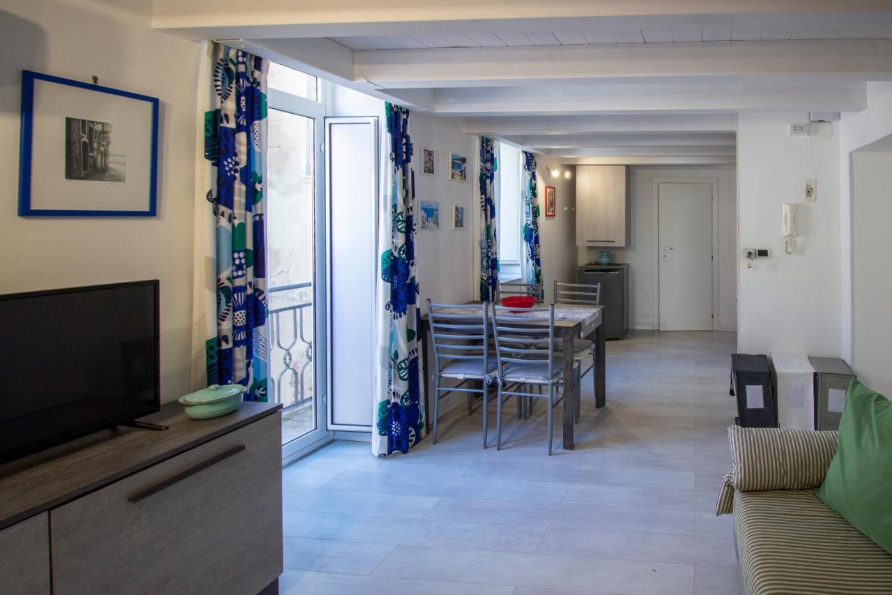 Maniace Homes Federico & Angelica by Ortigia Apartments — 4-Star Luxury Hotel in Siracusa, Italy