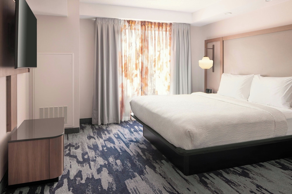 Fairfield Inn & Suites by Marriott Buffalo Airport - photo 11