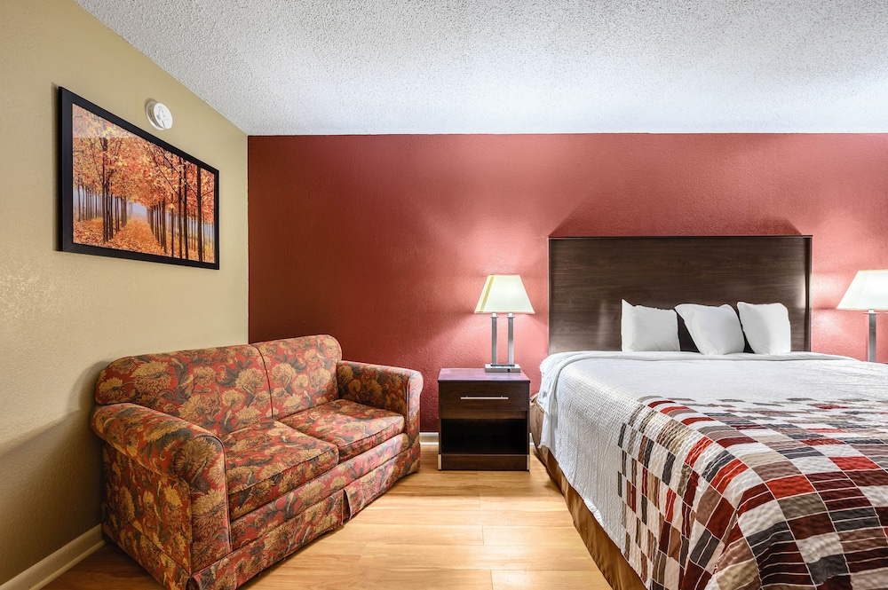 Red Roof Inn Sylacauga - photo 16