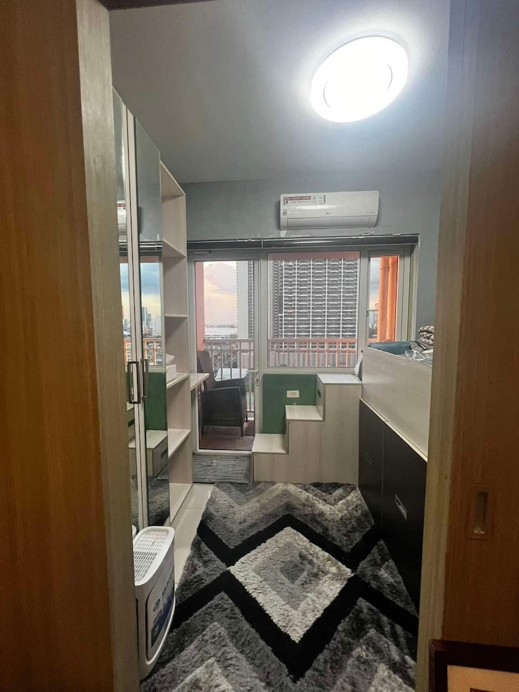 Chateau Staycation — Manila — photo 4