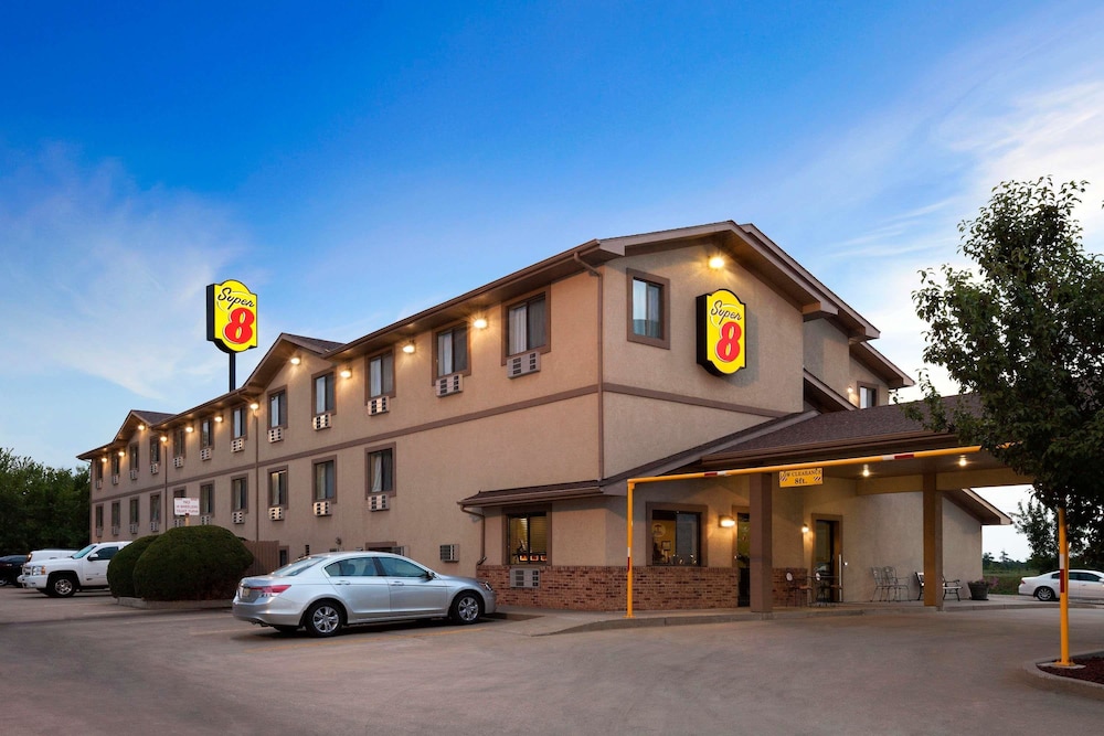 Super 8 by Wyndham Macon in Macon, United States