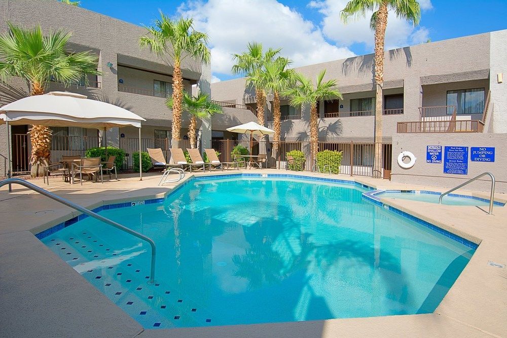 Tempe Phoenix Airport InnSuites at the Mall Hotel - photo 29
