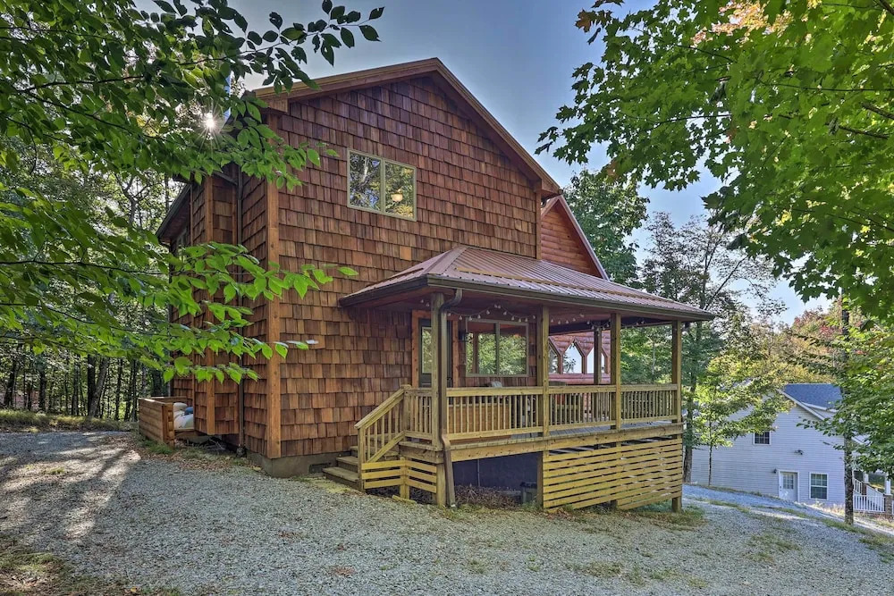 2 Mi to Beech Mtn Resort: Cabin w Deck & Grill - photo 16
