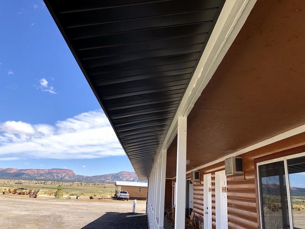 The Riverside Ranch RV Park Motel & Campground - photo 58