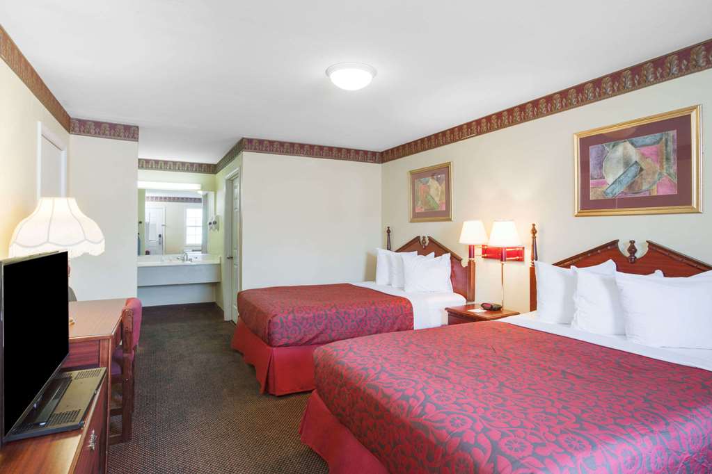 Days Inn by Wyndham Trumann AR - photo 12