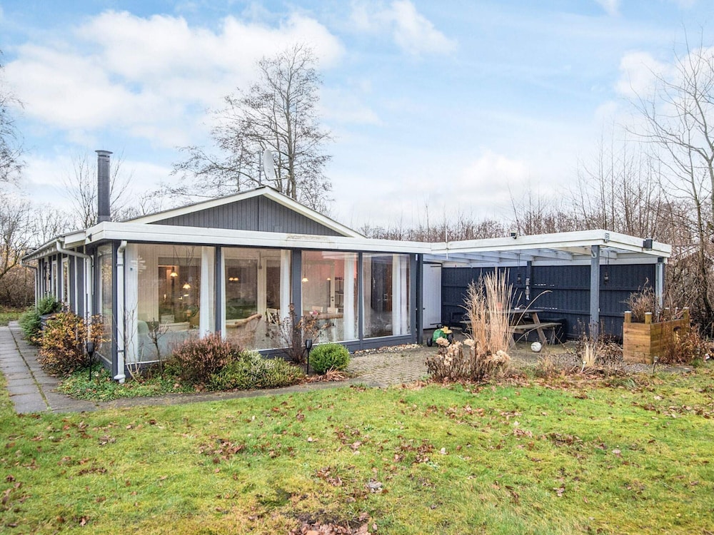 Charming Haven in Bork Havn By Traum Ferienwohnungen in Unknown City, Denmark