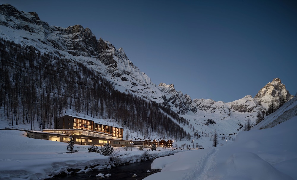 Cervino VRetreats SLH Collection in Valtournenche, Italy