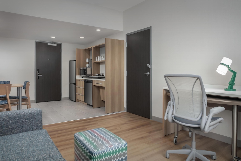 Home2 Suites by Hilton Las Cruces - photo 21