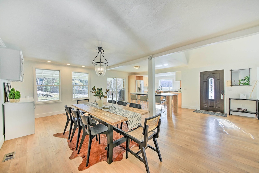 Sagle Family Getaway 1 Mi to River & Beach in Dover, United States