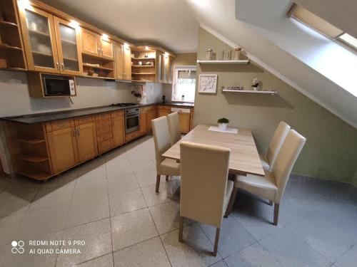 Felhő Apartman — 4-Star Luxury Hotel in Balatonfured, Hungary