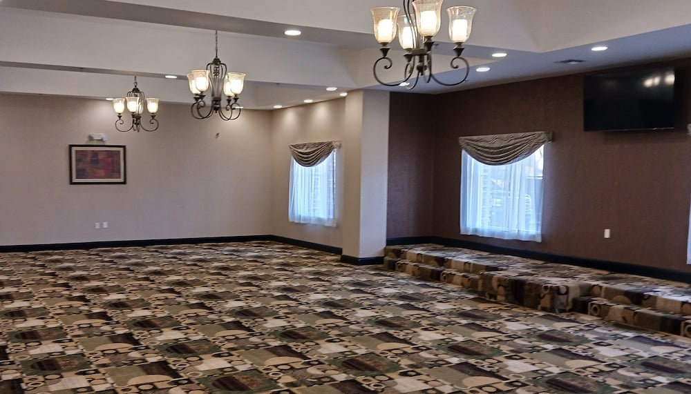 Red Roof Inn & Suites Longview - photo 25