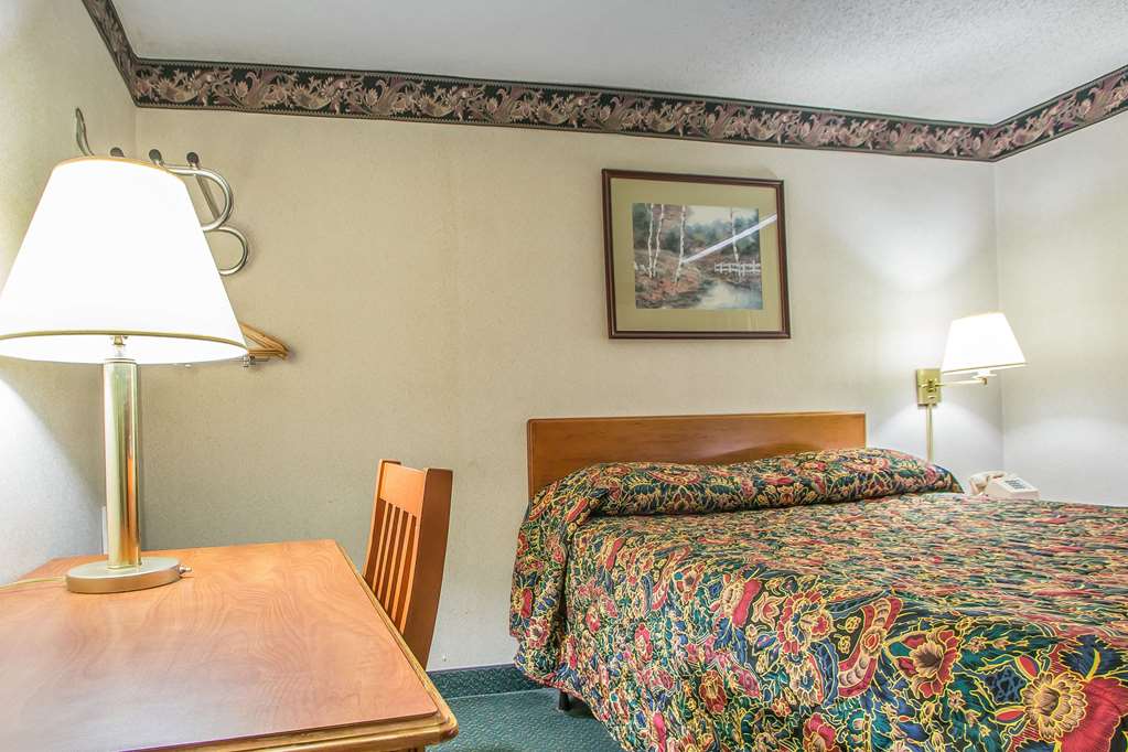 Rodeway Inn Bedford PA - photo 13
