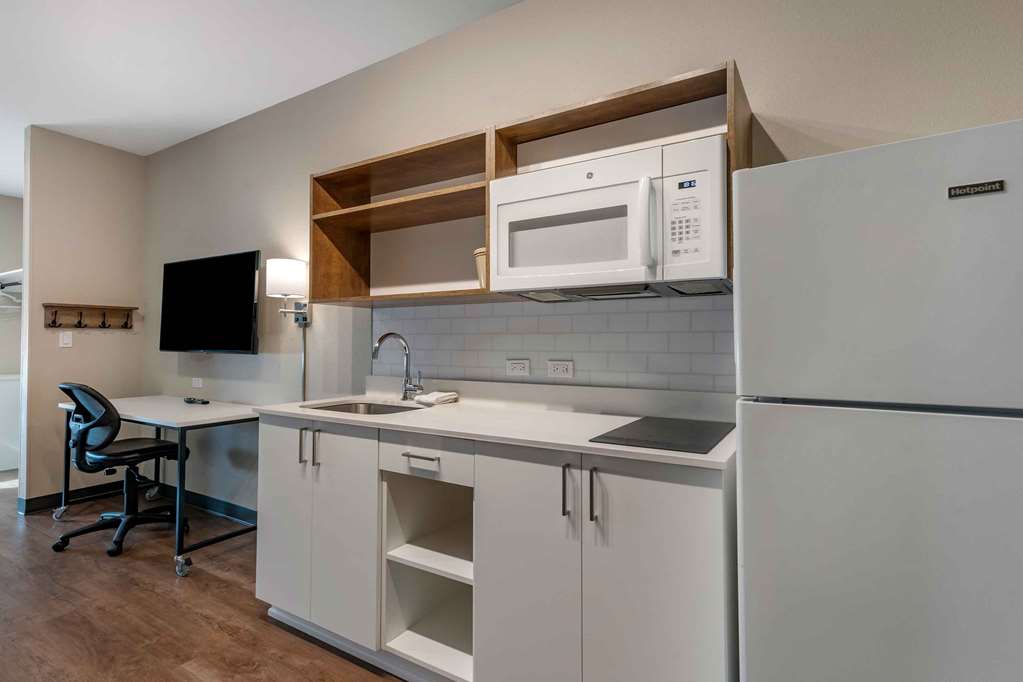 Extended Stay America Premier Suites Port Charlotte I75 - photo 39