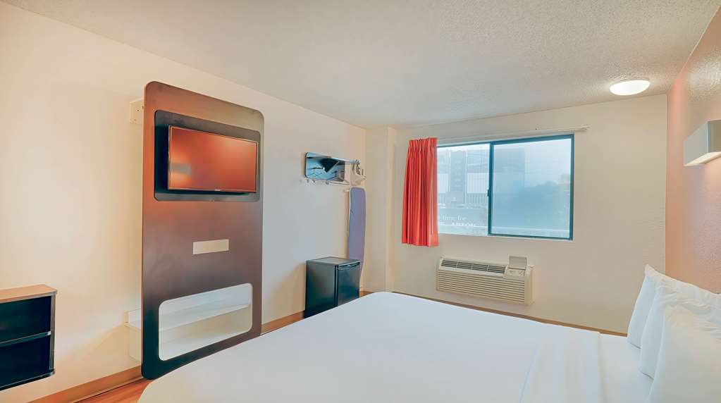 Motel 6 Los Angeles CA Los Angeles LAX - photo 8