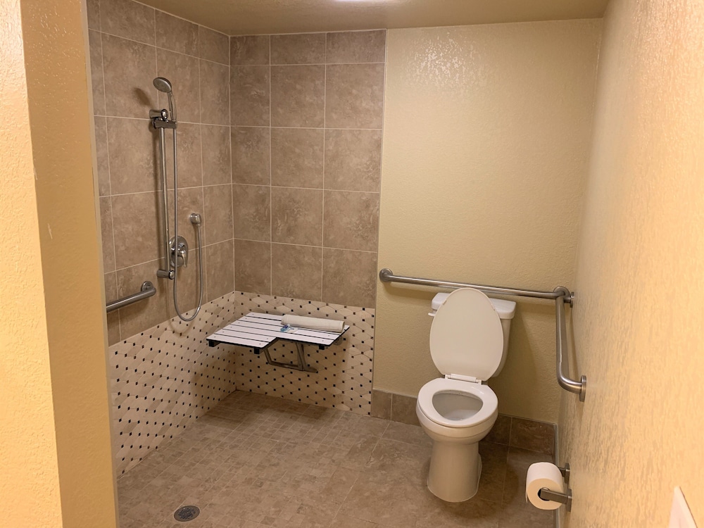 Rodeway Inn Sacramento University Area - photo 15