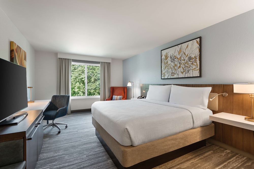 Hilton Garden Inn Melville - photo 12