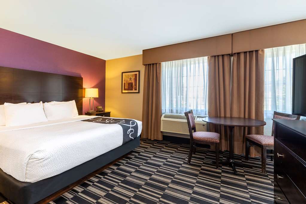 La Quinta Inn & Suites by Wyndham Spokane Valley - photo 22