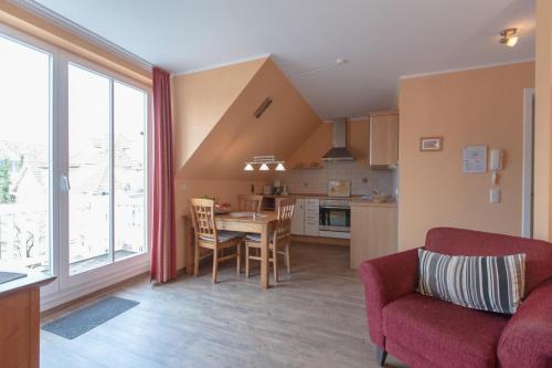 Villa Senta Apartment 13 — 4-Star Luxury Hotel in Ostseebad Kuehlungsborn, Germany