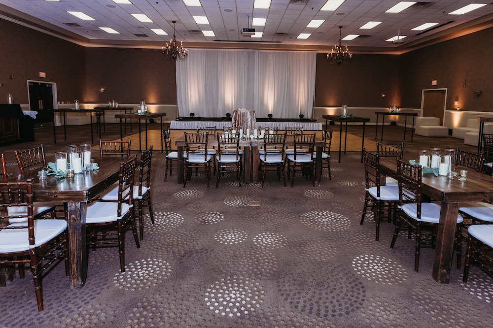 DoubleTree by Hilton Hotel Bloomington - photo 117
