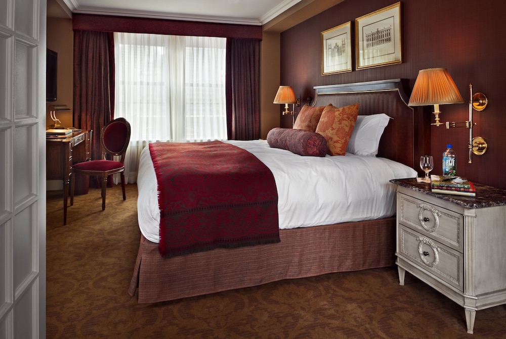 Hotel Plaza Athenee - photo 15