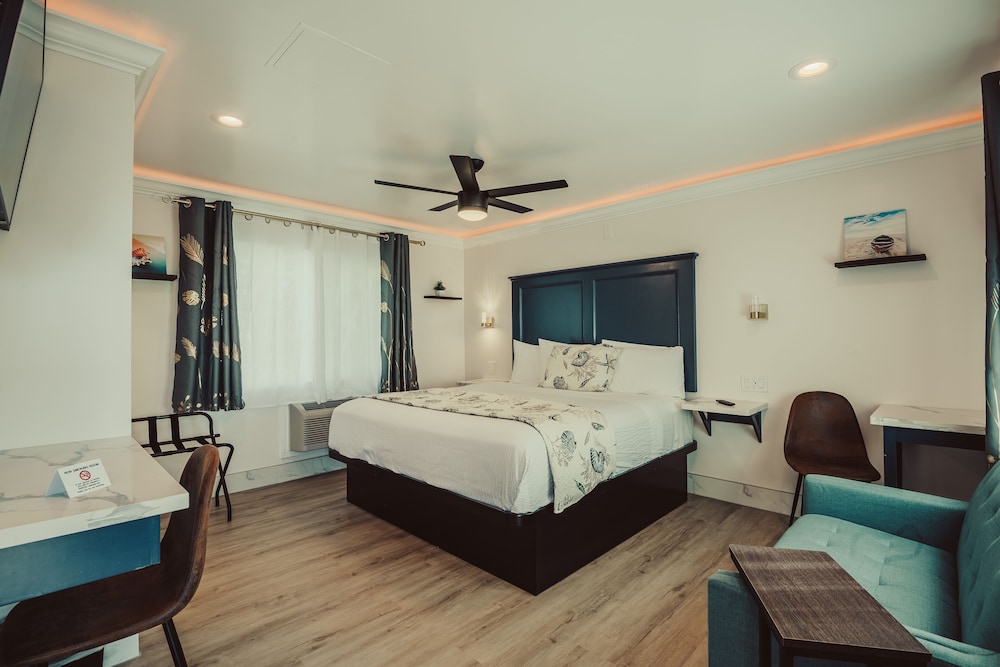 Blufftop Inn & Suites - photo 41