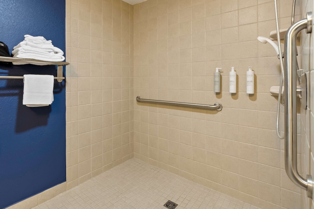 Spark by Hilton Daleville Roanoke North - photo 22