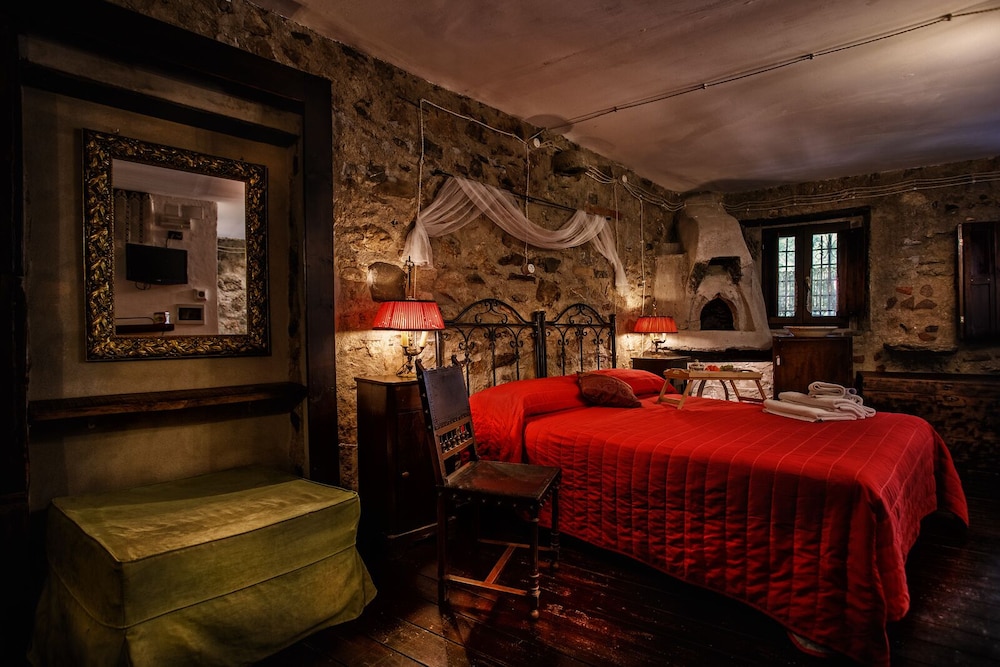 La Voce del Fiume — 4-Star Luxury Hotel in Brienza, Italy