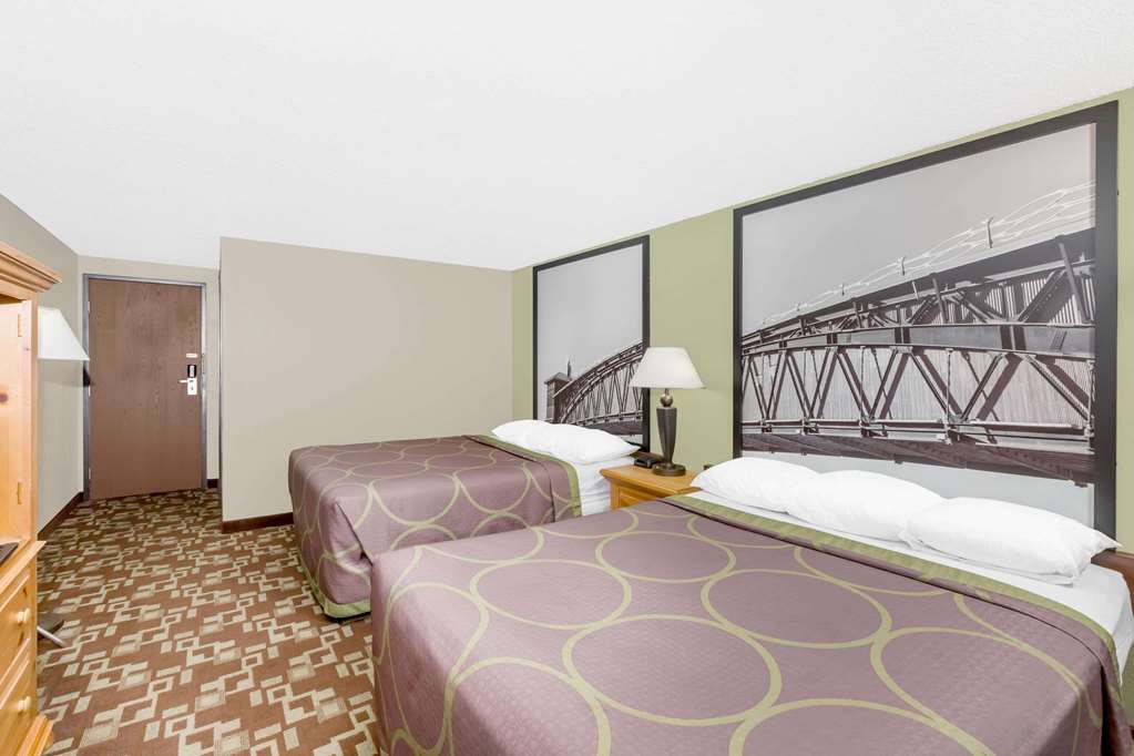 Super 8 by Wyndham Kearney - photo 7